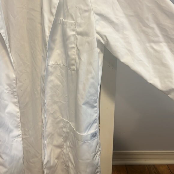Lab coat! - Picture 3 of 7